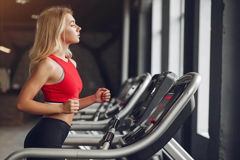 7 Best Tips the Gym to Improve Your Workout - Cover Image